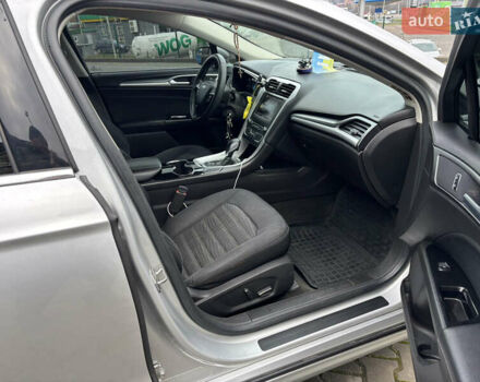 Серый Форд Фьюжн, объемом двигателя 2.49 л и пробегом 210 тыс. км за 10700 $, фото 12 на Automoto.ua