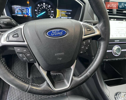 Сірий Форд Фьюжен, об'ємом двигуна 2 л та пробігом 172 тис. км за 14500 $, фото 18 на Automoto.ua