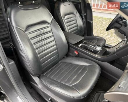 Сірий Форд Фьюжен, об'ємом двигуна 2 л та пробігом 174 тис. км за 14500 $, фото 45 на Automoto.ua