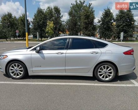 Сірий Форд Фьюжен, об'ємом двигуна 2 л та пробігом 270 тис. км за 12700 $, фото 2 на Automoto.ua