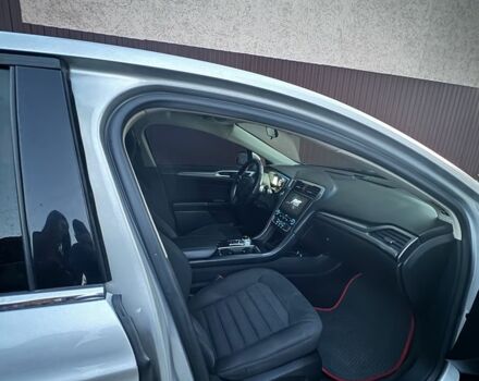 Серый Форд Фьюжн, объемом двигателя 2.5 л и пробегом 245 тыс. км за 8499 $, фото 5 на Automoto.ua