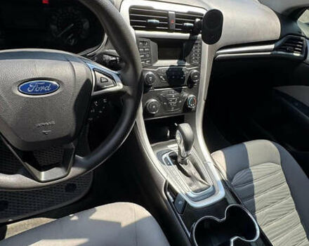 Серый Форд Фьюжн, объемом двигателя 2.49 л и пробегом 246 тыс. км за 8700 $, фото 3 на Automoto.ua