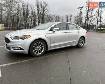 Серый Форд Фьюжн, объемом двигателя 2 л и пробегом 92 тыс. км за 17200 $, фото 1 на Automoto.ua