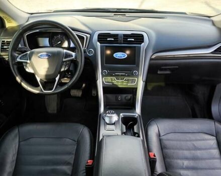 Сірий Форд Фьюжен, об'ємом двигуна 2 л та пробігом 185 тис. км за 12999 $, фото 19 на Automoto.ua