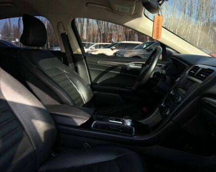 Сірий Форд Фьюжен, об'ємом двигуна 2 л та пробігом 200 тис. км за 10900 $, фото 14 на Automoto.ua