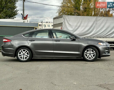 Форд Фьюжн 2016 в Киеве на Automoto.ua Серый Форд Фьюжн, объемом двигателя 2.49 л и пробегом 125 тыс. км за 11300 $, фото 5 на Automoto.ua