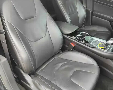 Сірий Форд Фьюжен, об'ємом двигуна 2 л та пробігом 120 тис. км за 14000 $, фото 5 на Automoto.ua