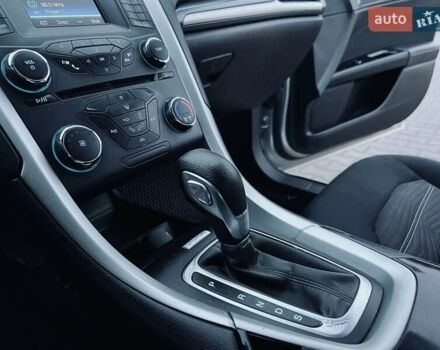 Серый Форд Фьюжн, объемом двигателя 1.5 л и пробегом 108 тыс. км за 7999 $, фото 31 на Automoto.ua