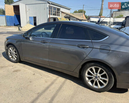 Серый Форд Фьюжн, объемом двигателя 2.49 л и пробегом 187 тыс. км за 12500 $, фото 9 на Automoto.ua