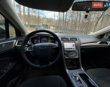 Сірий Форд Фьюжен, об'ємом двигуна 2.49 л та пробігом 260 тис. км за 10000 $, фото 12 на Automoto.ua