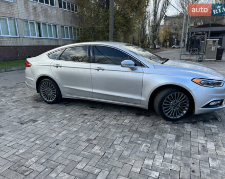 Сірий Форд Фьюжен, об'ємом двигуна 2 л та пробігом 200 тис. км за 10300 $, фото 6 на Automoto.ua