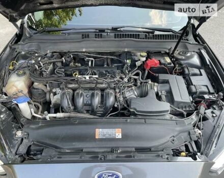 Серый Форд Фьюжн, объемом двигателя 0 л и пробегом 178 тыс. км за 12500 $, фото 10 на Automoto.ua