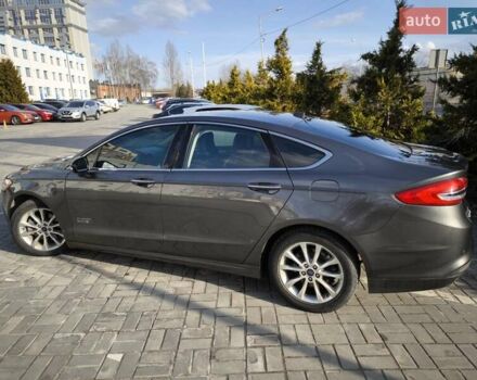 Сірий Форд Фьюжен, об'ємом двигуна 2 л та пробігом 185 тис. км за 12999 $, фото 2 на Automoto.ua