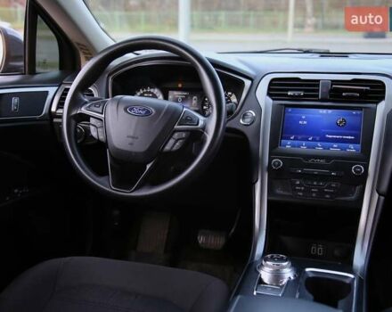 Серый Форд Фьюжн, объемом двигателя 2.49 л и пробегом 168 тыс. км за 10700 $, фото 9 на Automoto.ua