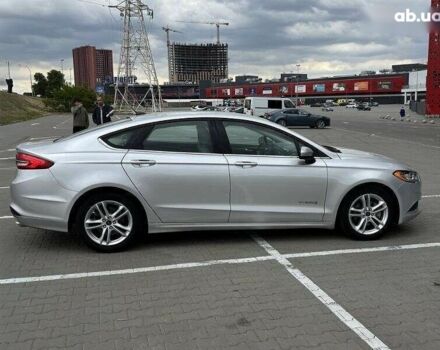 Сірий Форд Фьюжен, об'ємом двигуна 2 л та пробігом 207 тис. км за 13000 $, фото 6 на Automoto.ua