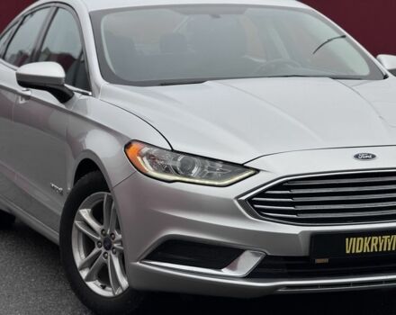 Серый Форд Фьюжн, объемом двигателя 2 л и пробегом 195 тыс. км за 12300 $, фото 2 на Automoto.ua