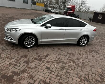 Сірий Форд Фьюжен, об'ємом двигуна 2 л та пробігом 184 тис. км за 13500 $, фото 5 на Automoto.ua