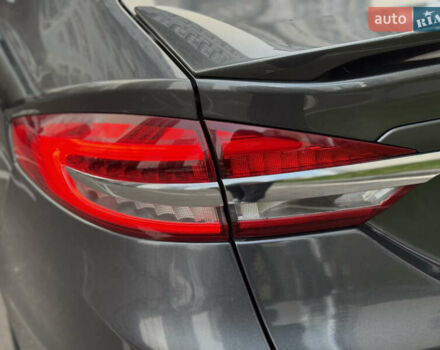 Серый Форд Фьюжн, объемом двигателя 2 л и пробегом 180 тыс. км за 14650 $, фото 9 на Automoto.ua