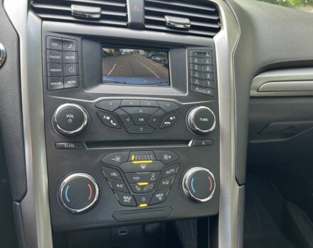 Серый Форд Фьюжн, объемом двигателя 2 л и пробегом 122 тыс. км за 14500 $, фото 15 на Automoto.ua