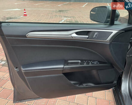 Серый Форд Фьюжн, объемом двигателя 2.49 л и пробегом 119 тыс. км за 10400 $, фото 42 на Automoto.ua