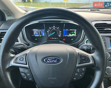 Сірий Форд Фьюжен, об'ємом двигуна 2 л та пробігом 123 тис. км за 14000 $, фото 30 на Automoto.ua