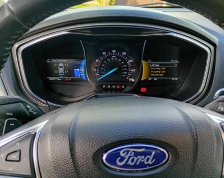 Сірий Форд Фьюжен, об'ємом двигуна 2 л та пробігом 139 тис. км за 13800 $, фото 3 на Automoto.ua