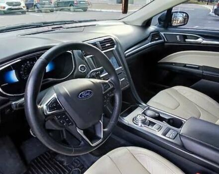 Сірий Форд Фьюжен, об'ємом двигуна 2 л та пробігом 230 тис. км за 14900 $, фото 1 на Automoto.ua