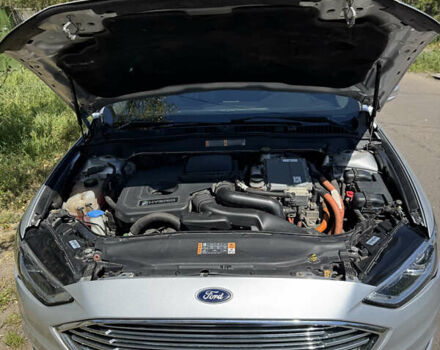 Сірий Форд Фьюжен, об'ємом двигуна 2 л та пробігом 230 тис. км за 15500 $, фото 12 на Automoto.ua