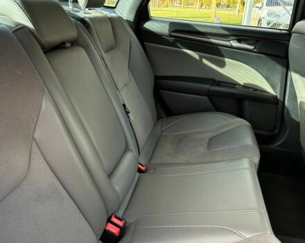 Форд Фьюжн 2017 в Кривом Роге на Automoto.ua Серый Форд Фьюжн, объемом двигателя 2.7 л и пробегом 95 тыс. км за 13500 $, фото 19 на Automoto.ua