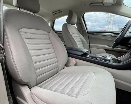 Сірий Форд Фьюжен, об'ємом двигуна 2 л та пробігом 207 тис. км за 13000 $, фото 22 на Automoto.ua