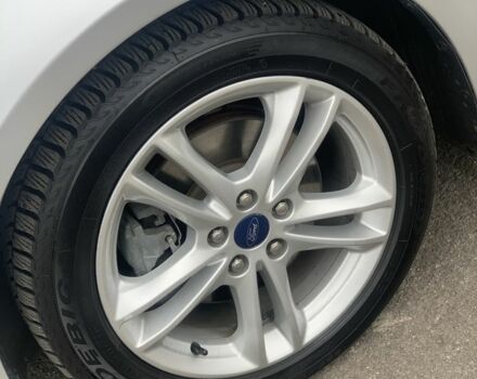 Серый Форд Фьюжн, объемом двигателя 2 л и пробегом 170 тыс. км за 15999 $, фото 5 на Automoto.ua