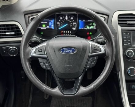 Серый Форд Фьюжн, объемом двигателя 2 л и пробегом 195 тыс. км за 12300 $, фото 14 на Automoto.ua