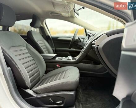 Форд Фьюжн 2017 в Киеве на Automoto.ua Серый Форд Фьюжн, объемом двигателя 2 л и пробегом 159 тыс. км за 12999 $, фото 18 на Automoto.ua