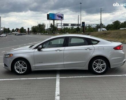 Сірий Форд Фьюжен, об'ємом двигуна 2 л та пробігом 207 тис. км за 13000 $, фото 5 на Automoto.ua