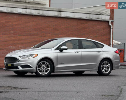 Серый Форд Фьюжн, объемом двигателя 2 л и пробегом 195 тыс. км за 12300 $, фото 6 на Automoto.ua