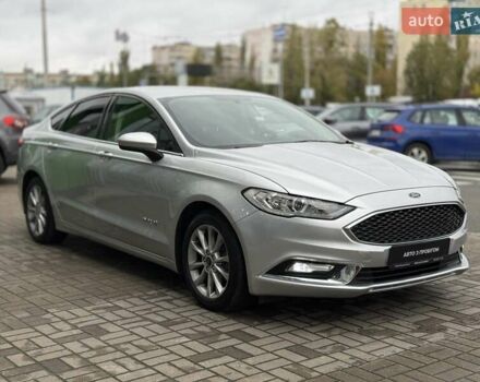 Форд Фьюжн 2017 в Киеве на Automoto.ua Серый Форд Фьюжн, объемом двигателя 2 л и пробегом 159 тыс. км за 12999 $, фото 8 на Automoto.ua