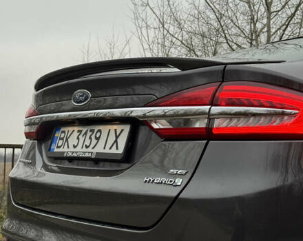 Серый Форд Фьюжн, объемом двигателя 2 л и пробегом 250 тыс. км за 10300 $, фото 9 на Automoto.ua