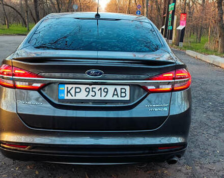 Серый Форд Фьюжн, объемом двигателя 2 л и пробегом 316 тыс. км за 12800 $, фото 4 на Automoto.ua