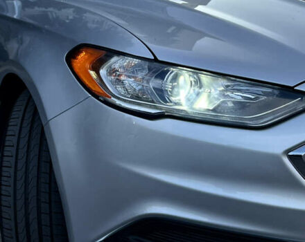 Сірий Форд Фьюжен, об'ємом двигуна 2 л та пробігом 173 тис. км за 16500 $, фото 4 на Automoto.ua