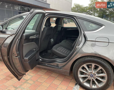 Серый Форд Фьюжн, объемом двигателя 2.49 л и пробегом 119 тыс. км за 10400 $, фото 56 на Automoto.ua