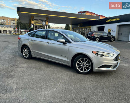 Сірий Форд Фьюжен, об'ємом двигуна 2 л та пробігом 123 тис. км за 14000 $, фото 11 на Automoto.ua