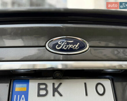 Серый Форд Фьюжн, объемом двигателя 2 л и пробегом 180 тыс. км за 14650 $, фото 8 на Automoto.ua