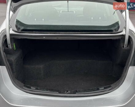 Серый Форд Фьюжн, объемом двигателя 2 л и пробегом 195 тыс. км за 12300 $, фото 31 на Automoto.ua