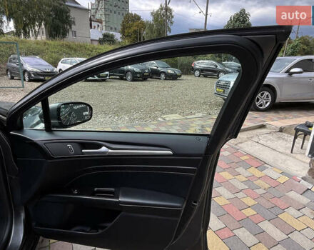 Серый Форд Фьюжн, объемом двигателя 2 л и пробегом 64 тыс. км за 16899 $, фото 18 на Automoto.ua