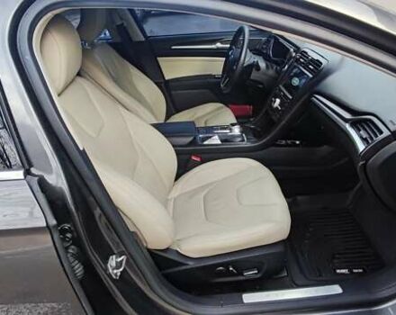 Сірий Форд Фьюжен, об'ємом двигуна 2 л та пробігом 230 тис. км за 14900 $, фото 7 на Automoto.ua