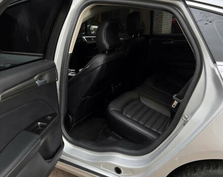 Серый Форд Фьюжн, объемом двигателя 2 л и пробегом 186 тыс. км за 12100 $, фото 13 на Automoto.ua