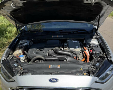 Сірий Форд Фьюжен, об'ємом двигуна 2 л та пробігом 230 тис. км за 15500 $, фото 17 на Automoto.ua