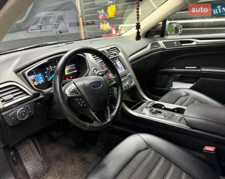 Сірий Форд Фьюжен, об'ємом двигуна 1.5 л та пробігом 84 тис. км за 9555 $, фото 2 на Automoto.ua