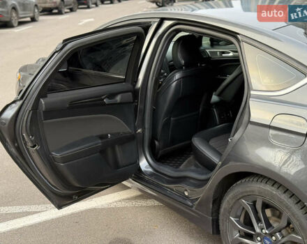 Серый Форд Фьюжн, объемом двигателя 2 л и пробегом 180 тыс. км за 14650 $, фото 29 на Automoto.ua