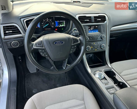 Сірий Форд Фьюжен, об'ємом двигуна 2 л та пробігом 123 тис. км за 14000 $, фото 34 на Automoto.ua